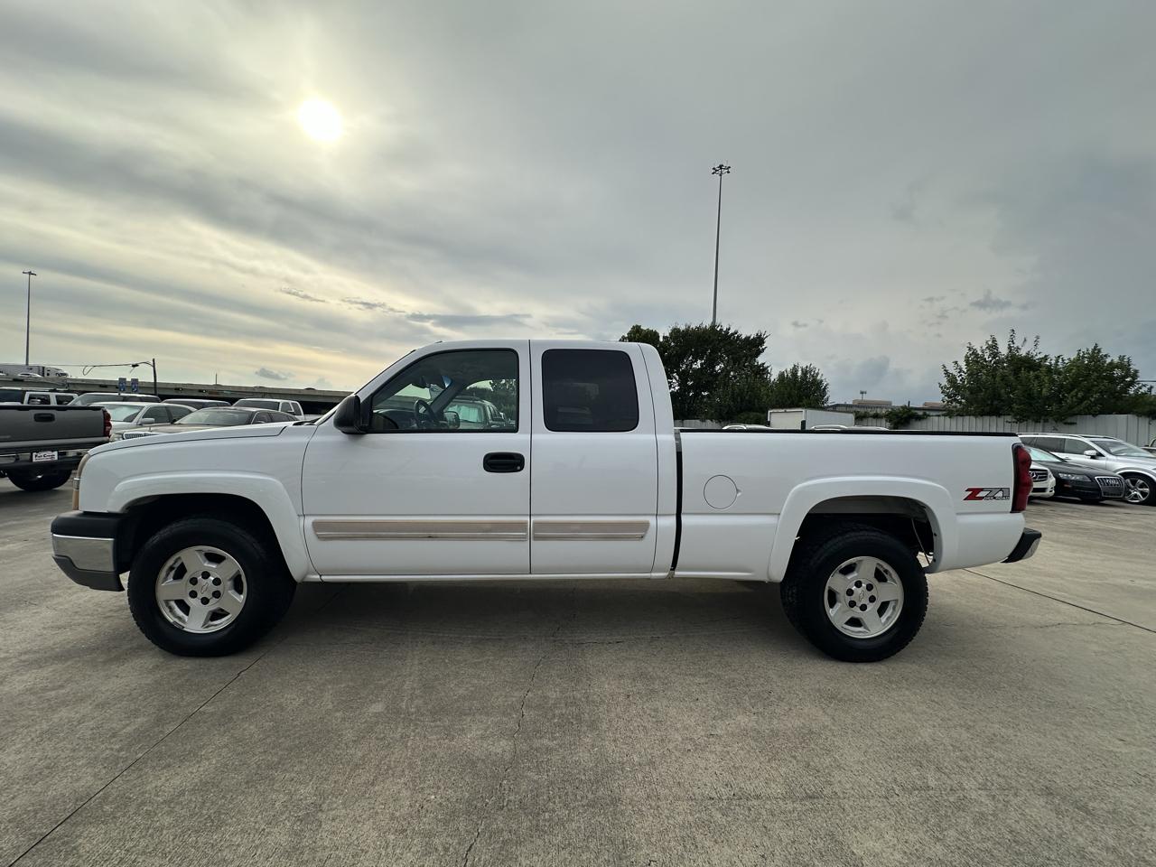 chevrolet silverado 1500 2004 1GCEK19T84E190089 image chevrolet silverado 1500 2004 1GCEK19T84E190089 image